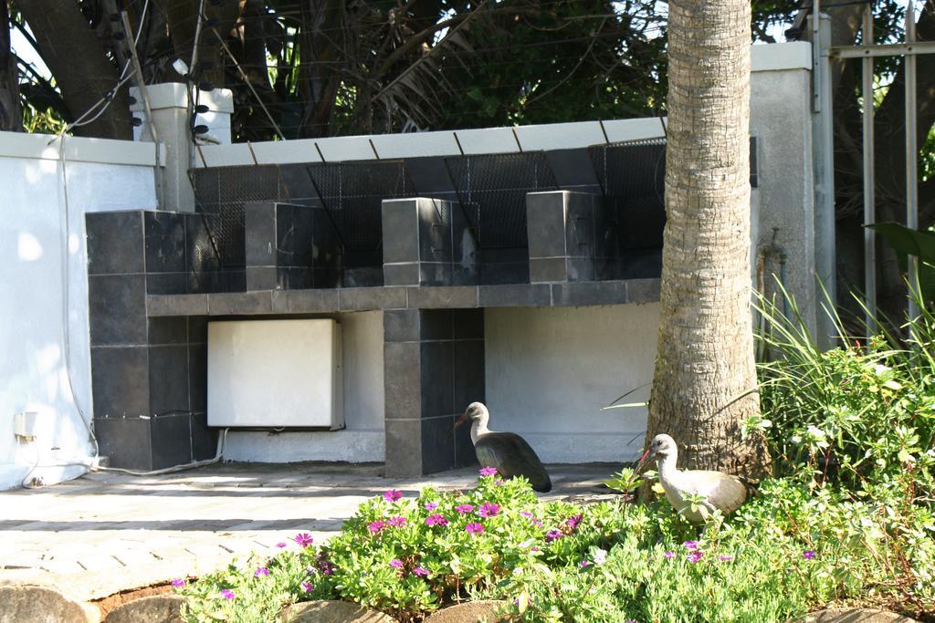 At 4 Umzumbe Beach Apartment, Mangrove Beach Estate Melville  ภายนอก รูปภาพ